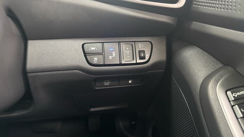 Hyundai IONIQ 1.6 GDi Hybrid Premium SE 5dr DCT Hybrid Hatchback